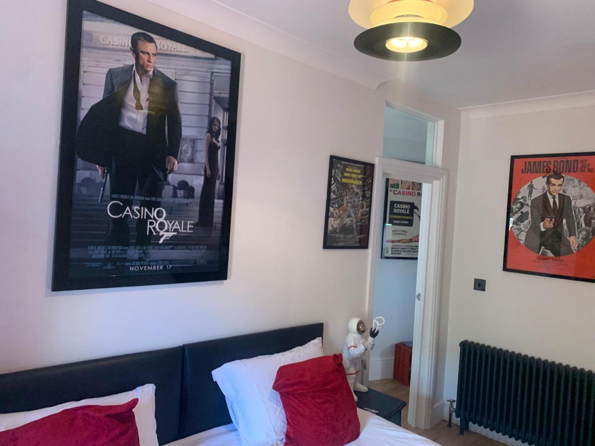 Southsea Royale James Bond 3 Bed Cool Penthouse, Seafront Parking พอร์ตสมัธ ภายนอก รูปภาพ